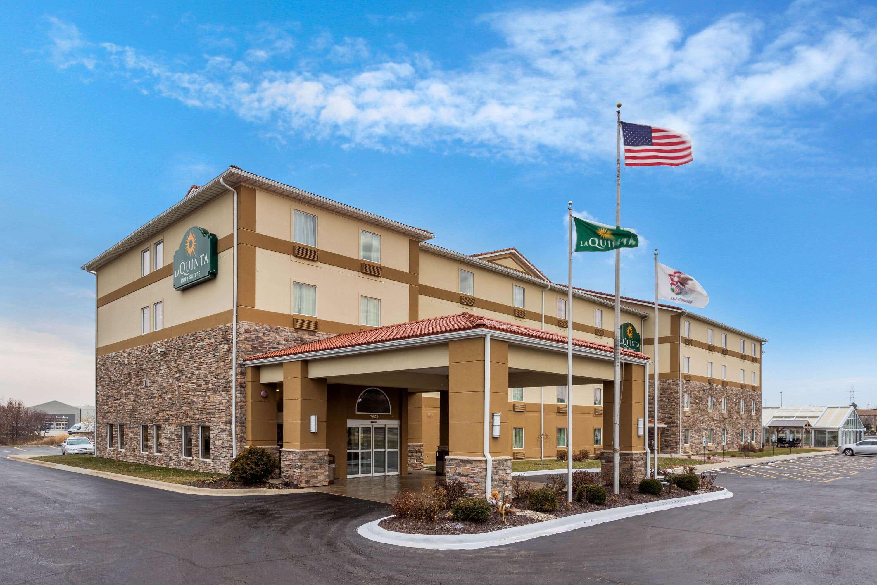 La Quinta By Wyndham Rockford Hotel Exterior foto